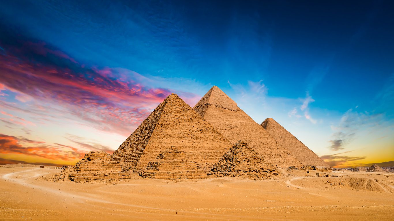 لماذا توقف الفراعنة عن بناء الأهرامات؟\ iStock