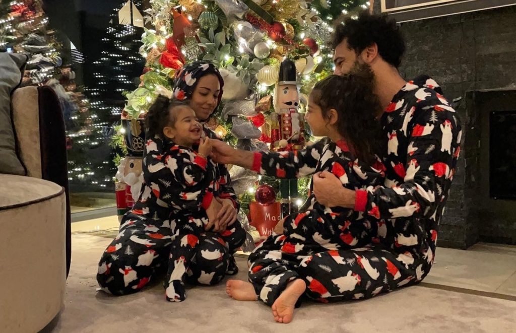 محمد صلاح يحتفل بالكريسماس - حساب صلاح في تويتر