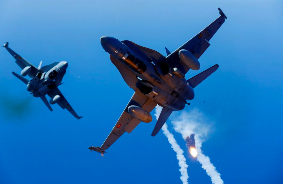 كم عدد الطائرات المقاتلة التي تحلِّق في سماء كوكبنا اليوم؟ 3 دول تحتل 40% من حصة العالم!