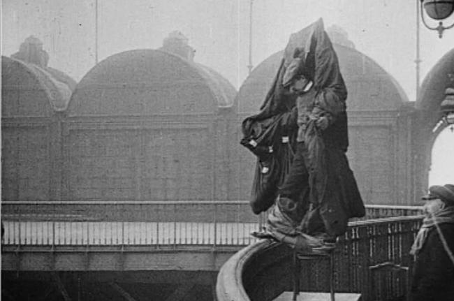 أحدهم أراد صنع سيارة تطير بسرعة الصواريخ.. مخترعون قتلتهم اختراعاتهم