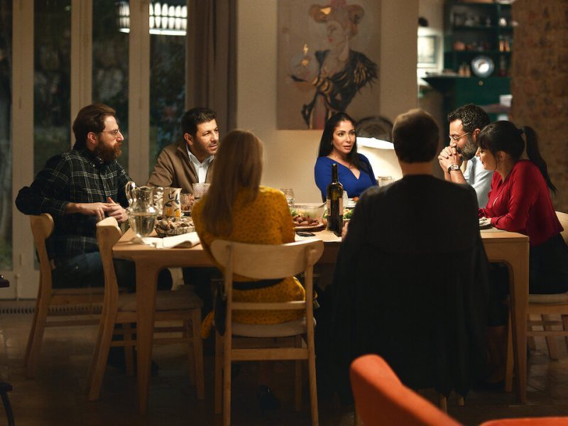 ناصر القصبي يهاجم نتفليكس بسبب فيلم "أصحاب ولا أعز"