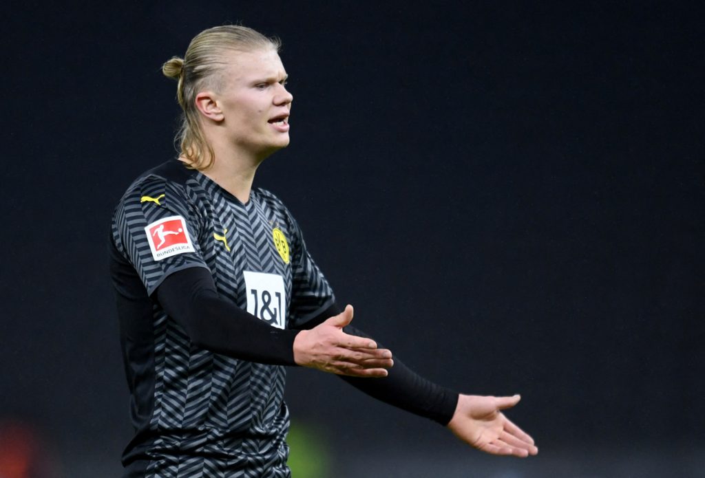 هالاند يريد الانتقال إلى برشلونة (رويترز)