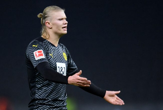 صحيفة إسبانية تفجّر مفاجأة مدوية بشأن هالاند.. أكدت أن اللاعب اختار فريقه المستقبلي