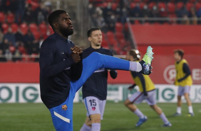 فشل في بيعه فاضطر لتجديد عقده! برشلونة يعلن رسمياً بقاء أومتيتي حتى 2026