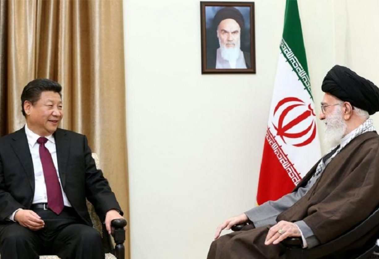 بدأت في عهد الشاه وانهارت على يد الثورة الإسلامية.. كيف تحوَّلت الصين إلى حليف استراتيجي لإيران؟