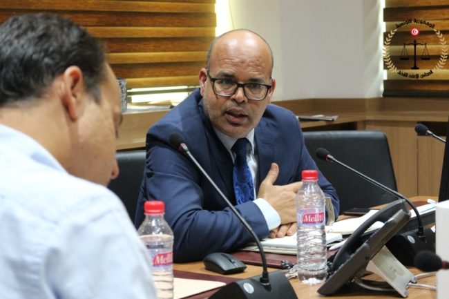 رئيس المجلس الأعلى للقضاء في تونس لـ”عربي بوست”: القضاء سلطة وليس وظيفة، وقيس سعيّد يريد قضاة خارج الدستور