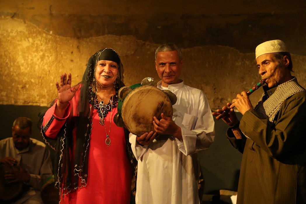 بديلاً لعيادات الطب النفسي.. الزار في مصر يعود من جديد، والشباب أصبحوا من أكثر رواده