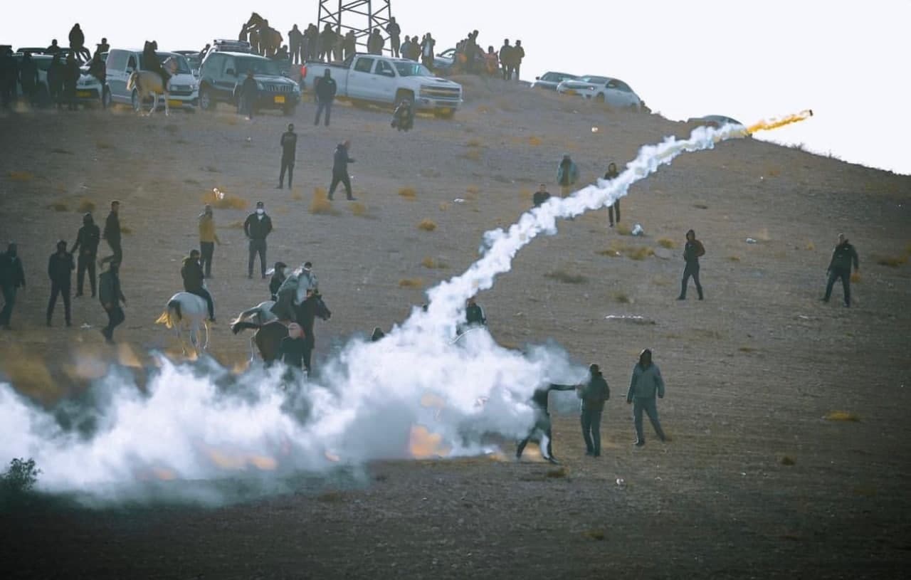 مواجهات عنيفة بين الاحتلال وفلسطينيين في النقب/وكالة شهاب