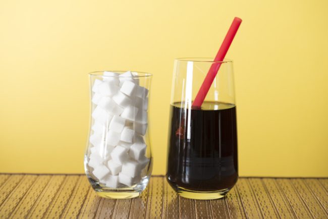 عامان بلا مشروبات غازية ولا سكريات.. كيف نجحت التجربة مع زوجي وأطفالي؟