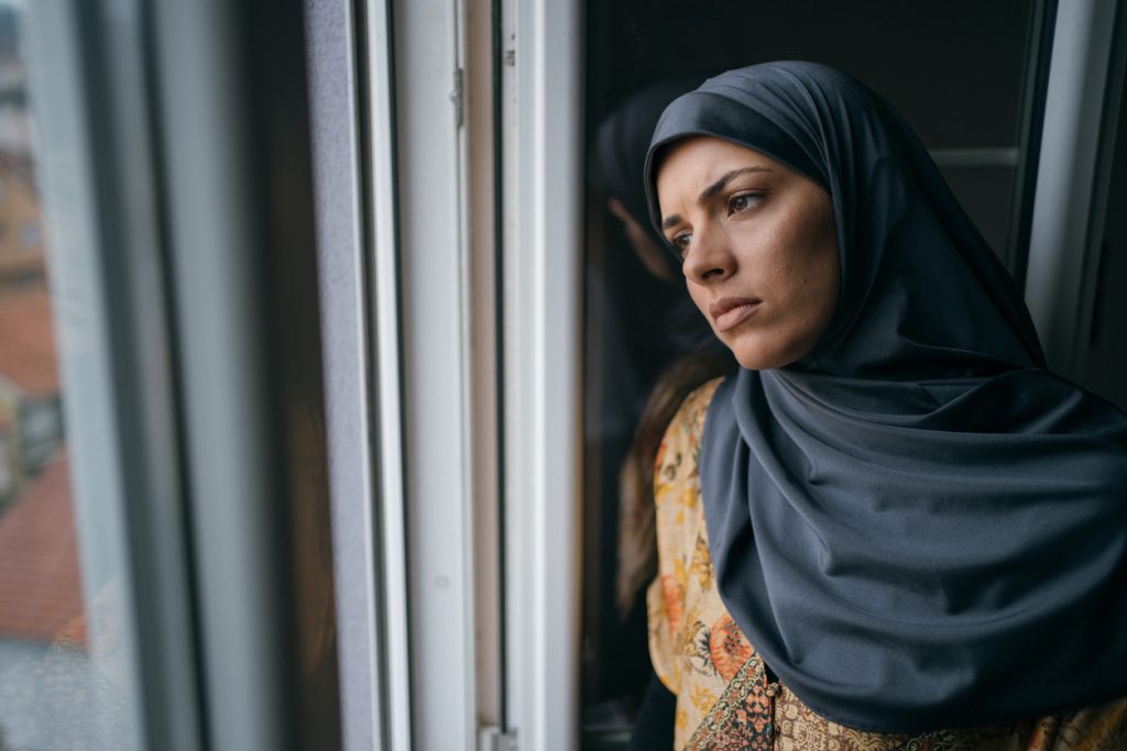 بلغت الثلاثين ولم تتزوج بعد!