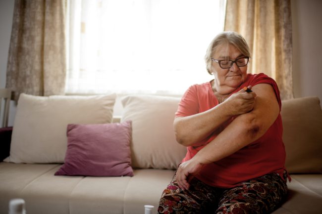 4 رجال وبضعة كلاب كانت وراء اكتشافه.. الأنسولين والثورة التي أحدثها بعد اكتشافه