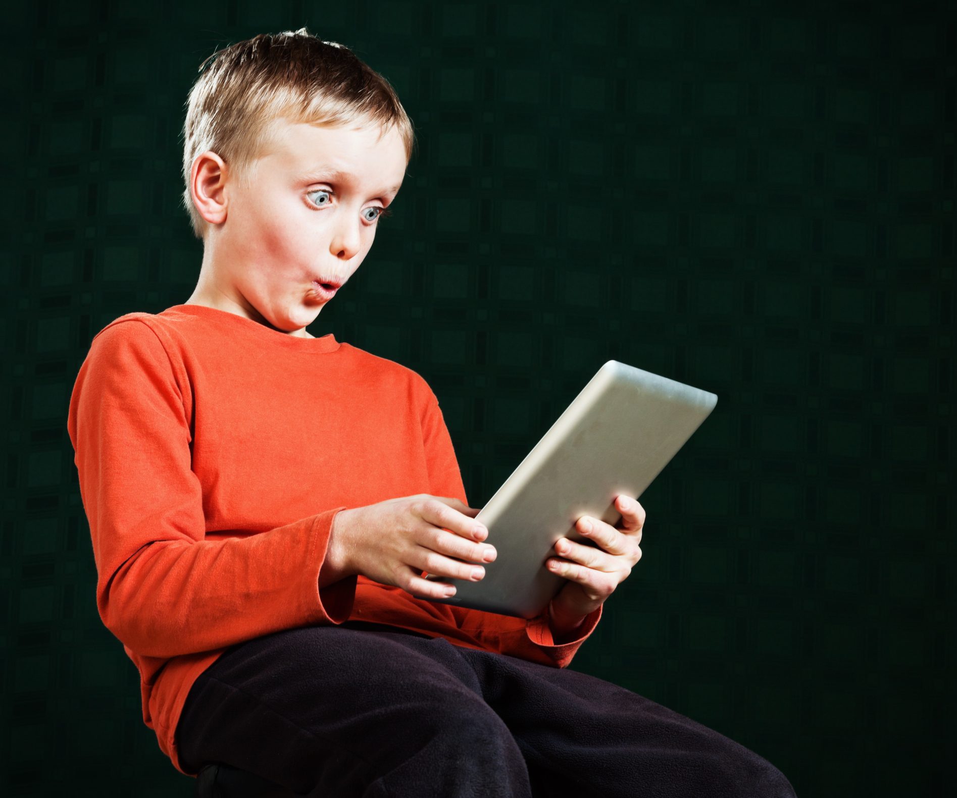 كيف تحمي طفلك من الانحرافات الجنسية؟/ Istock