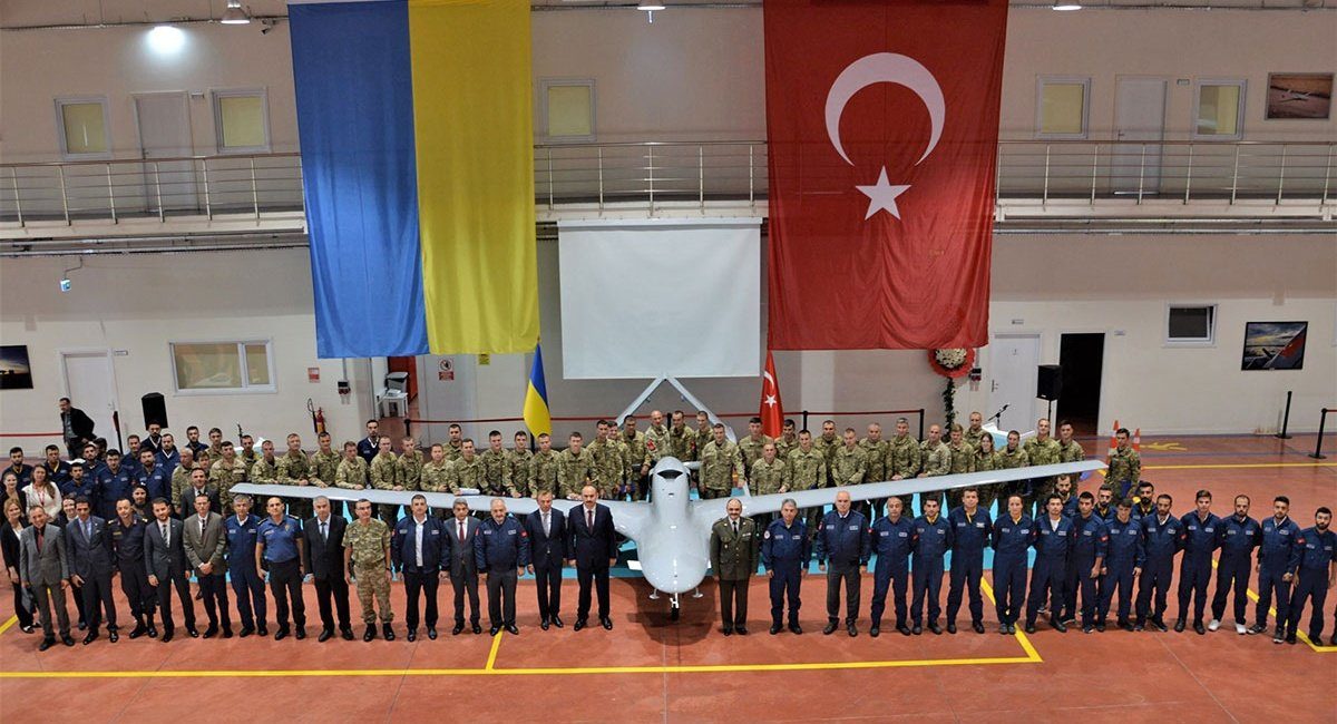بيرقدار الطائرات المسيرة التركية