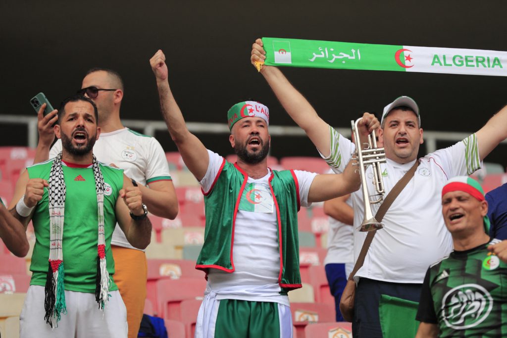 موعد النظر في طلب إعادة مباراة الجزائر والكاميرون