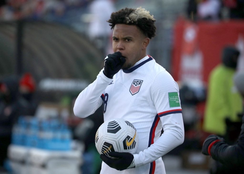 مباراة أمريكا وهندوراس أقيمت بدرجة حرارة 17 تحت الصفر (رويترز)