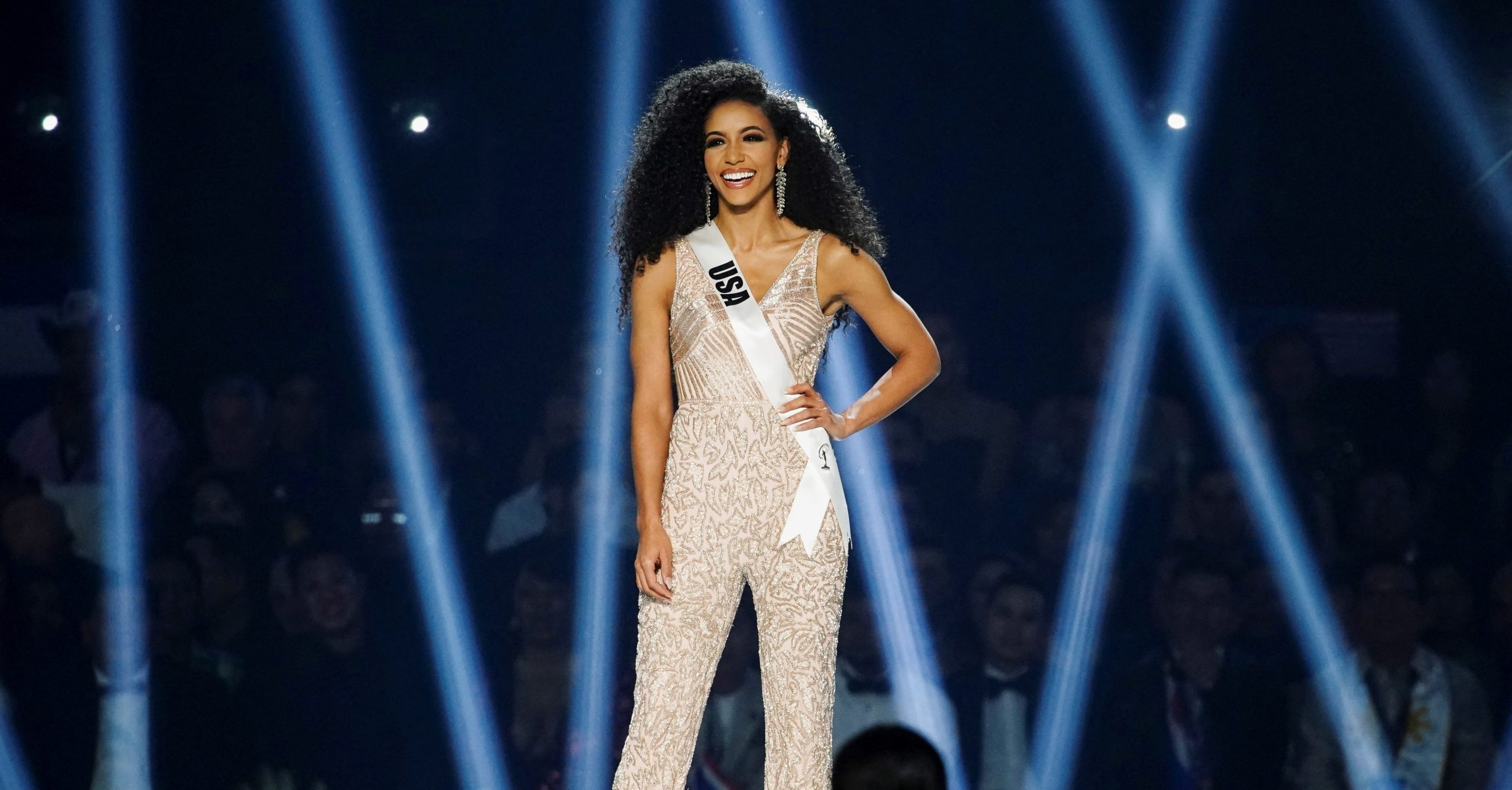 انتحار ملكة جمال أمريكا تشيسلي كريست أثار تساؤلات عن علامات السلوك الانتحاري - الصورة من رويترز