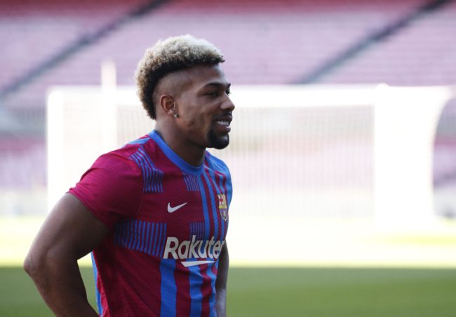 ضحى بثمانية أضعاف راتبه من أجل فريقه الأم.. وفاء أداما تراوري يثير إعجاب رئيس برشلونة