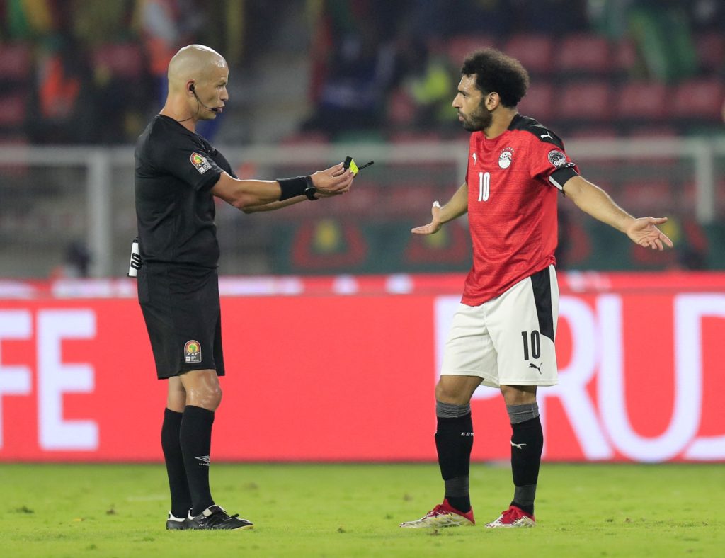 فيكتور غوميز حكم نهائي دوري أبطال إفريقيا بين الأهلي والوداد (رويترز)