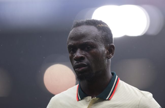 “سمحنا له بالاحتفال مع السنغال لأنه لا يشرب الخمر”.. كلوب يُطالب ماني بمضاعفة جهوده لمنافسة صلاح