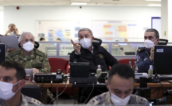 تركيا تنفذ عملية “نسر الشتاء” ضد مقاتلين أكراد بسوريا والعراق بالتزامن.. وزير الدفاع يكشف تفاصيلها