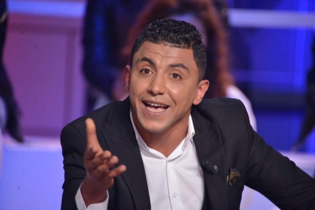 لا يتقن الفرنسية ويعيش في منزل بلا سقف.. لماذا يسخر الإعلام التونسي من الشاب أشرف الماي؟