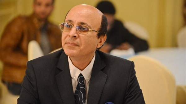 مجدي صبحي يعلن خطبته على الإعلامية منى الألفي