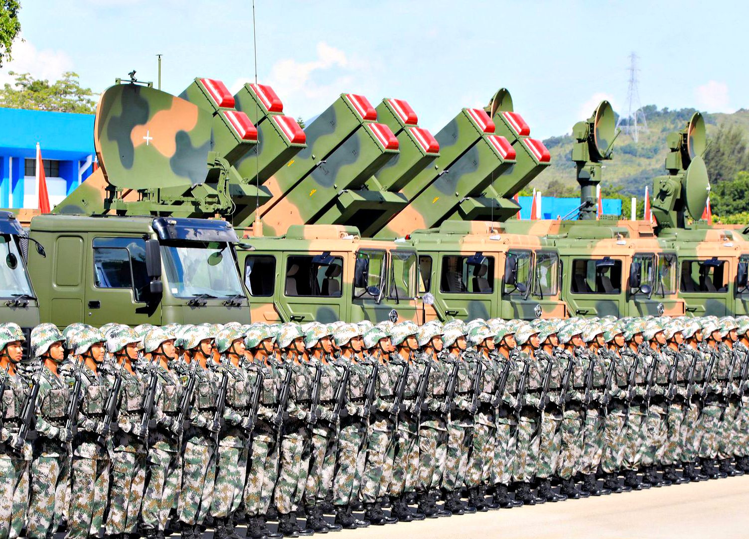 تفوّق على 8 كمائن جوية.. ما هو صاروخ QW-12 الصيني الجديد الذي تقول بكين إنه لا مثيل له في العالم؟