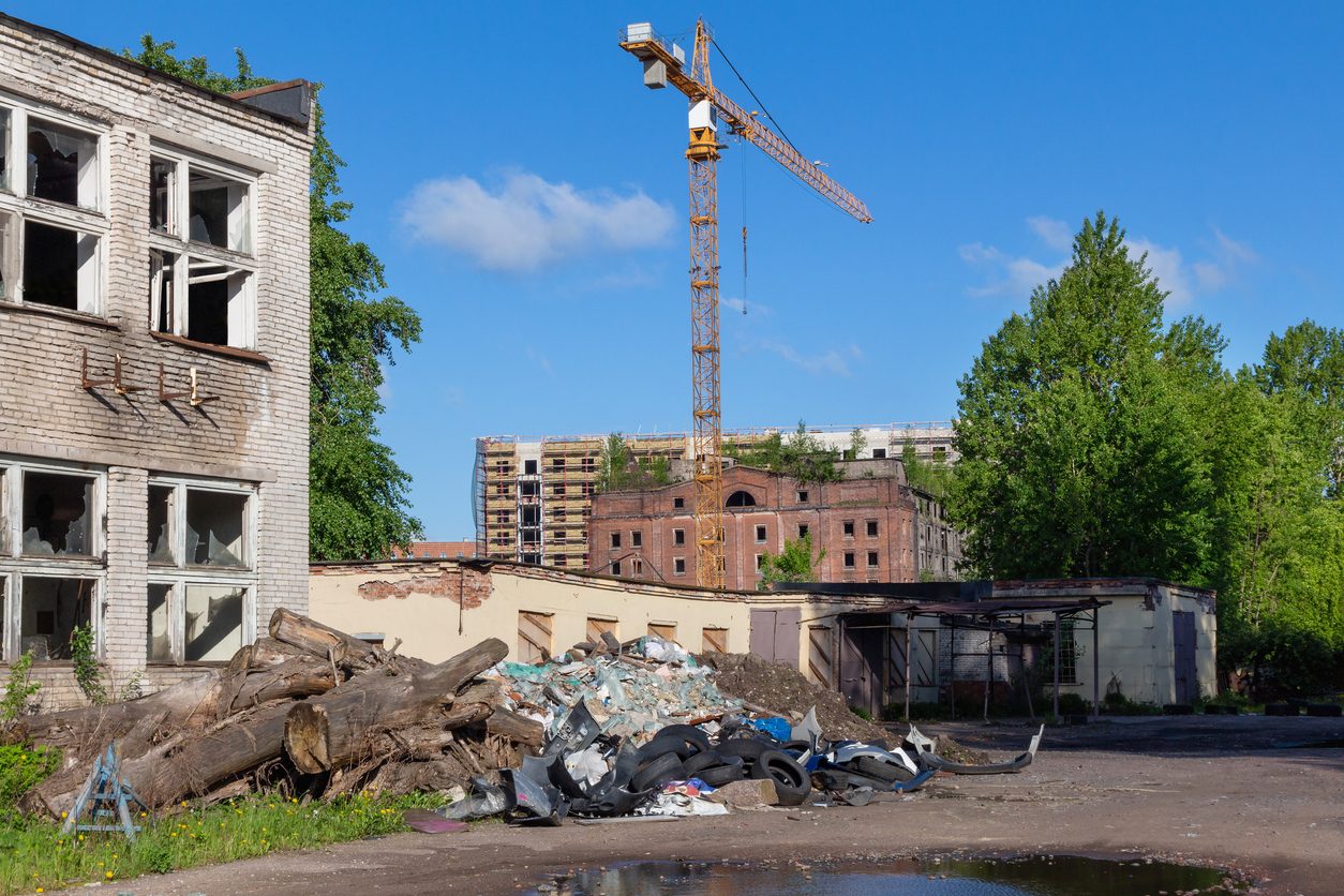 العراق الثاني عربياً في إهدار الطعام ويعاني من أزمة نفايات.. تقصير حكومي أم قلة وعي شعبي؟