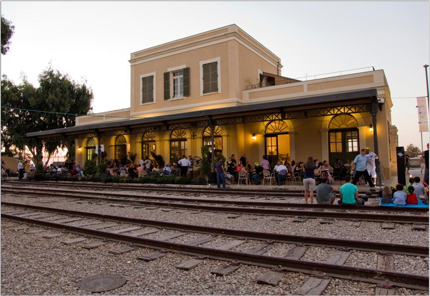 محطة سكة حديد يافا-القدس التي حولتها إسرائيل إلى مقاهٍ ومطاعم ومتنزهات عامة تتخللها مسارات للركض وركوب الدراجات/ Wikimedia Commons