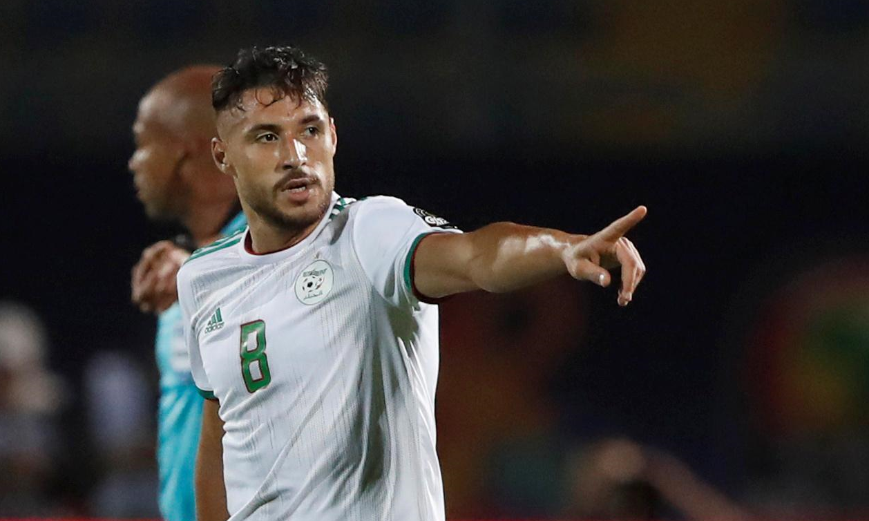 يوسف بلايلي نجم منتخب الجزائر (رويترز)