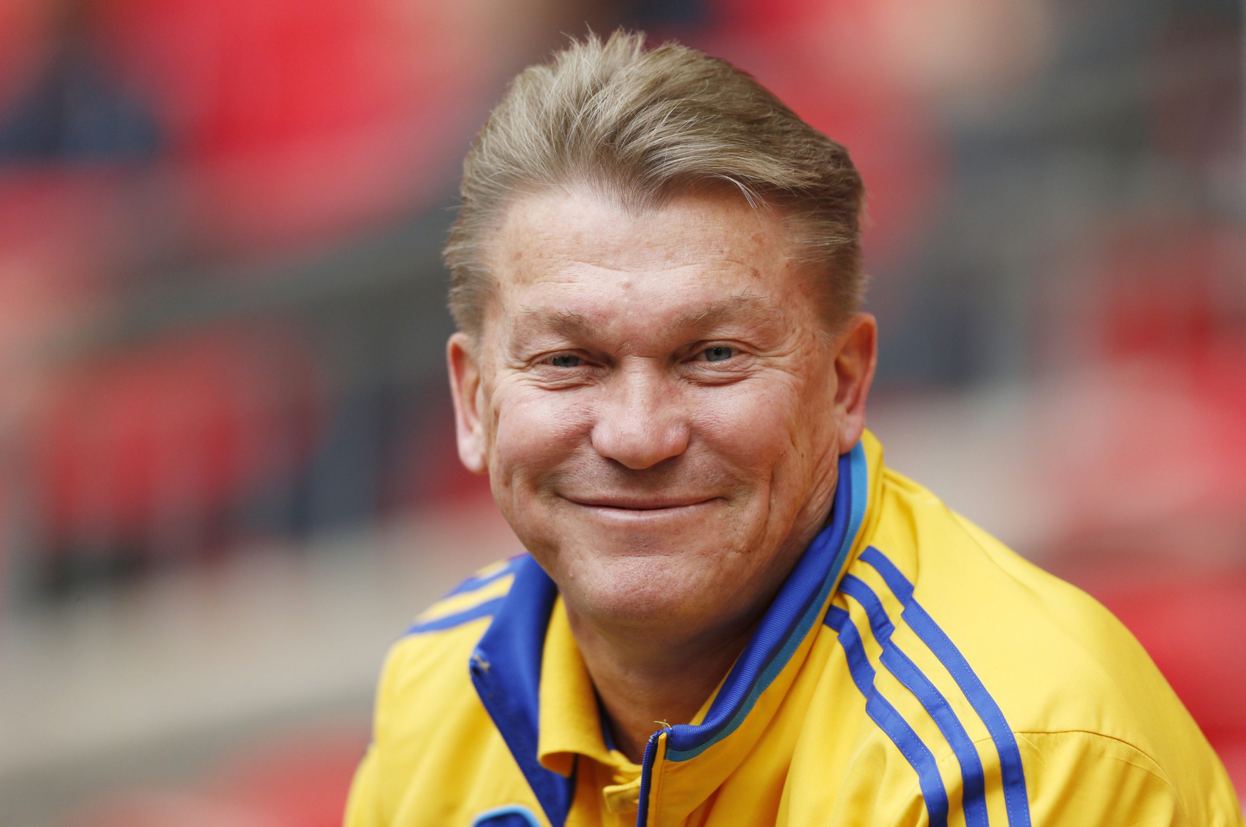 روسي قاد أوكرانيا لربع نهائي المونديال وتفوّق على أساطير أوروبا.. بلوخين الذي واجه بوتين ورفض حربه