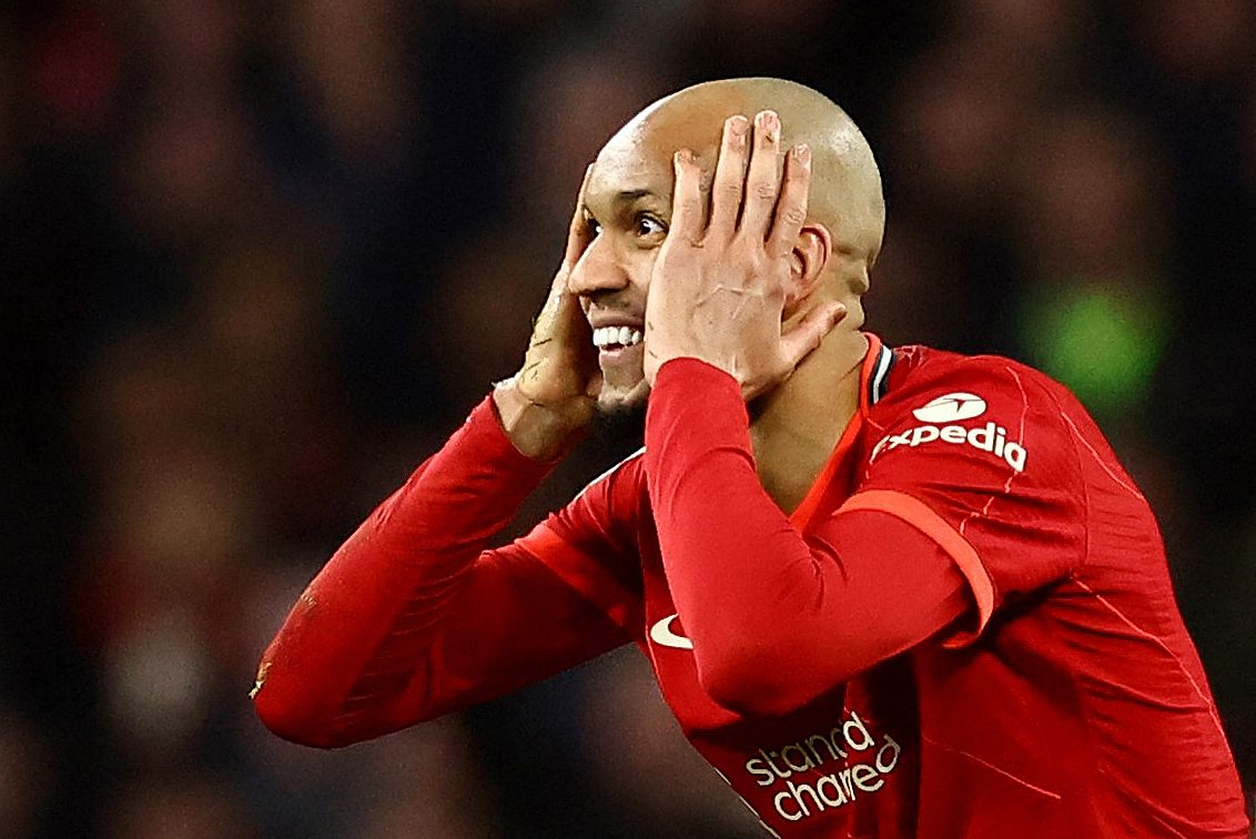 أغرب 10 أسباب لفشل صفقات انتقال اللاعبين (رويترز)