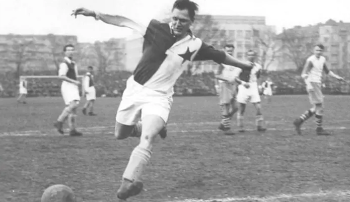 جوزيف بيكان (مواقع التواصل الاجتماعي)