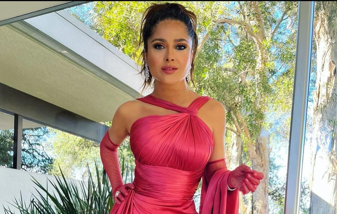 Instagram/ سلمى حايك والموقف الطريف الذي تعرضت له في حفل Awards