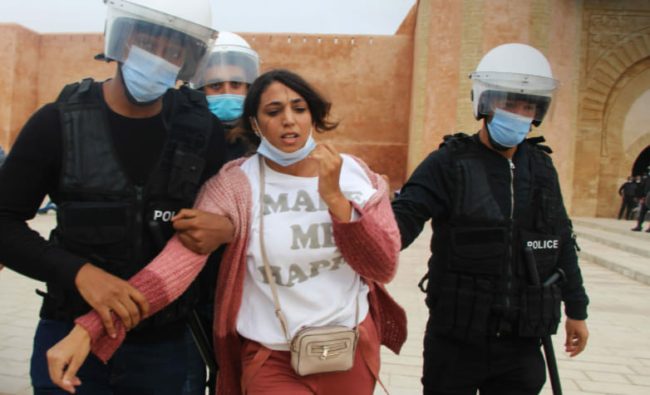 لا يطالبون إلا بحقوقهم.. لماذا يُعتقل الأساتذة في المغرب؟