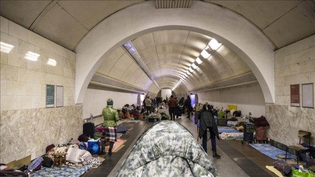 6 مواليد يومياً داخل ملجأ مستشفى كييف.. أطفال يرون النور تحت الأرض وفي محطات المترو