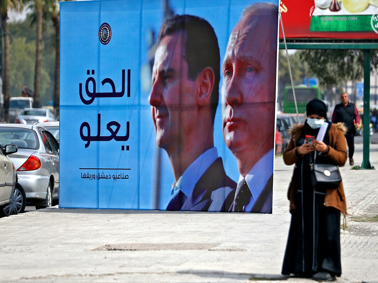 هل يقاتل السوريون بعضهم بعضاً بأوكرانيا أيضاً؟ لهذه الأسباب قد ينتهي بهم الأمر على جانبي الصراع في كييف