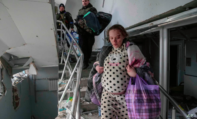 مائة ألف رضيع يموتون سنوياً جراء الحروب أو يصابون بتشوهات خلقية.. كيف تؤثر الحروب على الحوامل؟