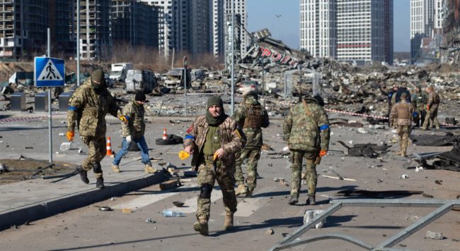 أنقذت قواتٍ أوكرانية من الموت في آخر لحظة.. هكذا ساهمت معلومات استخباراتية أمريكية بمواجهة كييف لروسيا