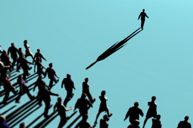 هل القادة الجيدون يُولدون أم يُصنعون؟