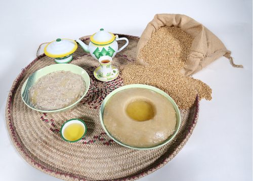 العصيدة حلوى استقبال المولود الشهيرة في الخليج واليمن والسودان - Shutterstock