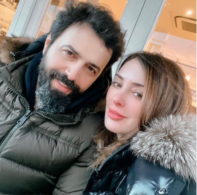 هكذا ردّت وفاء الكيلاني على المعجبة التي اعترفت بحبّها لزوجها تيم حسن قبل عام