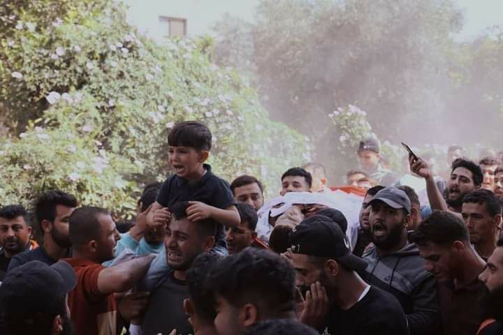 جنازة اللاعب الفلسطيني معاذ الزعانين عام 2021 (مواقع التواصل)