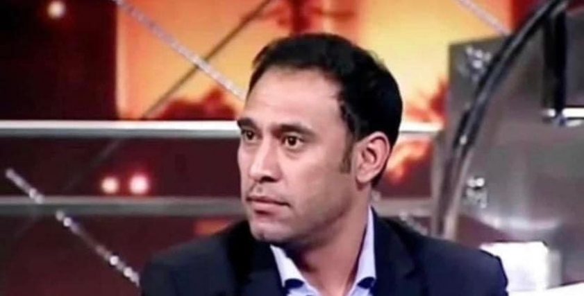 عمرو مصطفى يتفاعل مع صفحة معجبي إيميليا كلارك ويعلق: “معلش بس أنا متجوز”