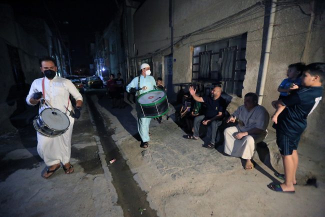 حصرها الحاكم بأمر الله على الجنود وأنقذها بيبرس من الانقراض.. تاريخ مهنة المسحراتي في مصر