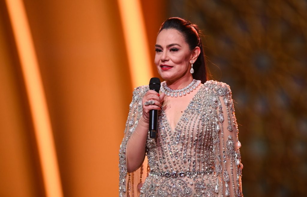 فستان شريهان في حفل قرعة كأس العالم بقطر