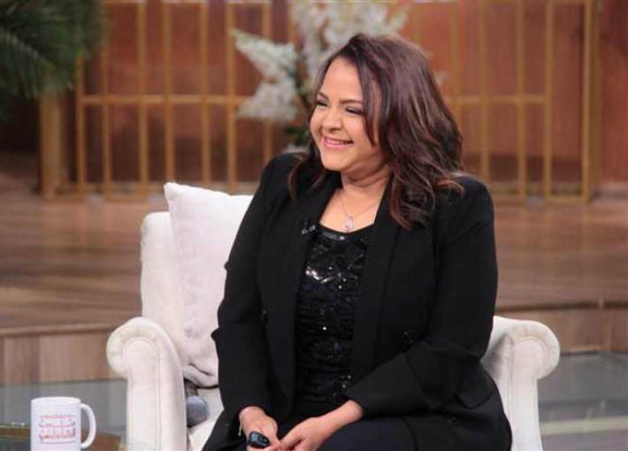 حنان ماضي بالحجاب