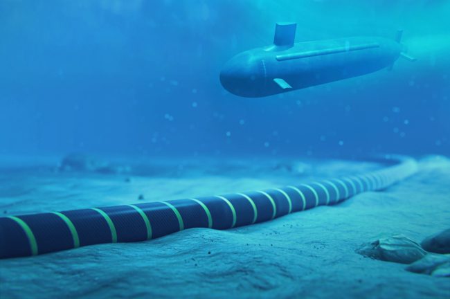 “فريسة سهلة جداً”.. هل تستطيع روسيا والصين إلحاق ضرر كبير بأمريكا عبر اختراق كابلاتها البحرية؟