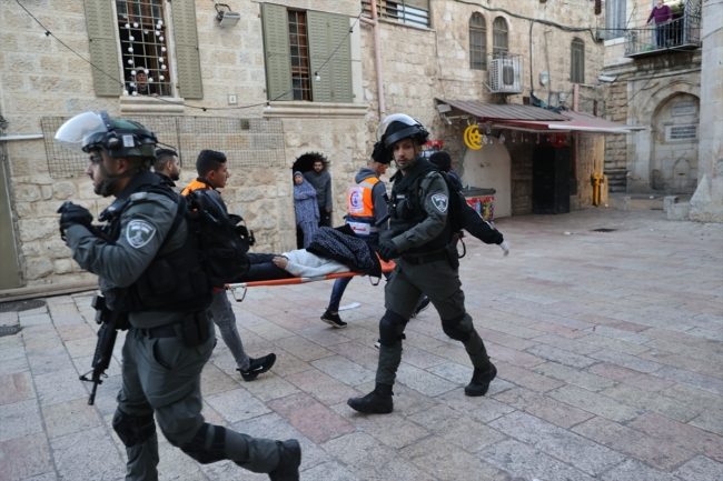 السلطة والمقاومة الفلسطينية تدينان اقتحام الأقصى.. حمَّلتا الاحتلال مسؤولية التصعيد، ودعوات للزحف إلى القدس للدفاع عن المسجد