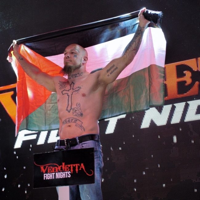 فيديو لمصارع نمساوي يهدي انتصاره للشعب الفلسطيني: سأقاتل من أجل فلسطين